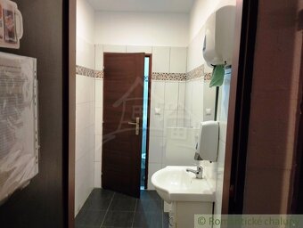 Dvojpodlažná polyfunkčná  budova s bytmi, kanceláriou a pi - 12