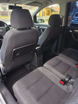 Volkswagen Touran 2.0 TDI - 12