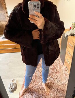 pravy zimny kozusinovy kabat-kozuch burgundy - 12