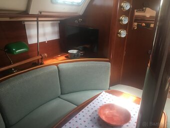Plachetnice BENETEAU OCEANIS 351 - 12