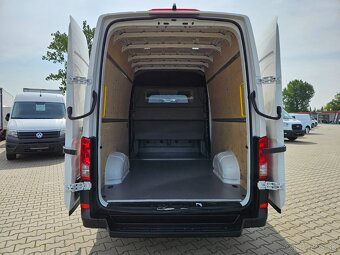 Volkswagen Crafter L3H2 7 miestne 2.0TDI 140hp - 2019 - 12