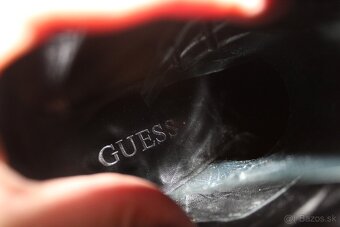 GUESS vysoke cierne cizmy - 12
