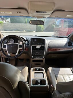 2015 Chrysler Town Country Limited Koža 7 miest - 12