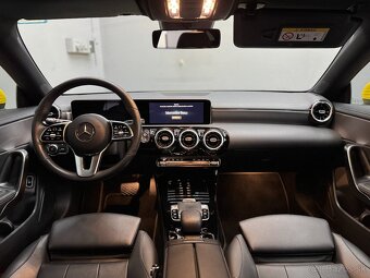 Mercedes-Benz CLA Shooting Brake SB 200 d A/T - 12