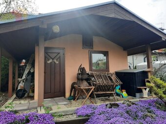 6 izbový rodinný dom v obci Mikušovce , pozemok 1048 m2 - 12