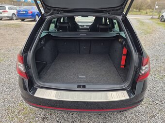 Škoda Octavia Combi RS FL 135 kW 4x4  7°automat - 12
