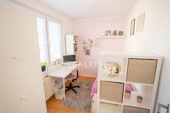 4-izbový byt s balkónom v Piešťanoch – skvelá... - 12