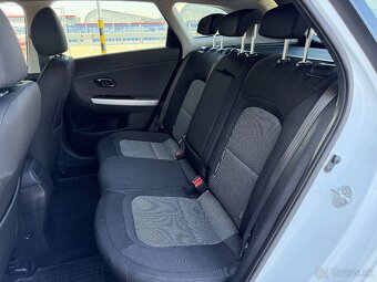 Kia Ceed SW 1.6 CRDi VGT Gold SR auto Facelift - 12