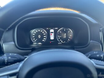 Volvo S90 D5 AWD 2018 R-design 173Kw 4x4 - 12
