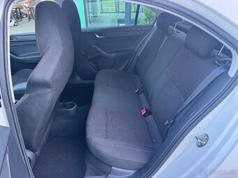 ŠKODA RAPID TOUR DE FRANC 1.2 TSI 77KW M6 ST - 12