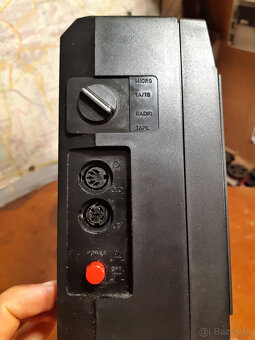 Radiomagnetofon RFT SKR720 z roku 1988 - 12
