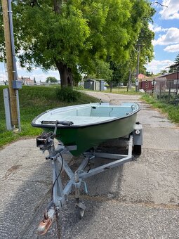 Laminátový čln Sirius 420 - 12