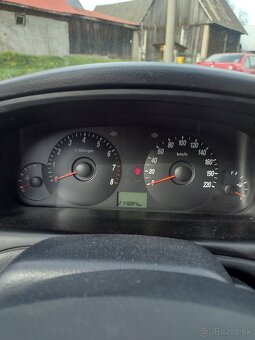 Hyundai Elantra 2006 1,6 GL - 12