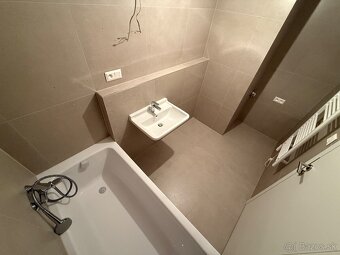 Predaj 2-izbového apartmánu Metropolis, Bratislava I - 12