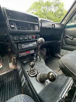 Lada Niva - 12