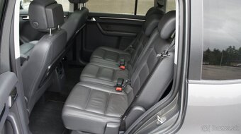 Volkswagen Touran 1,6TDi DSG Highline - 12