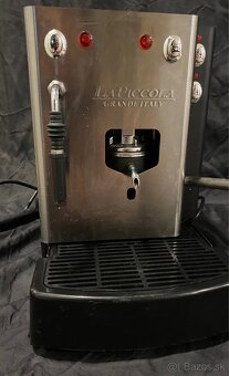 La Piccola Sara Coffee Machine - 12