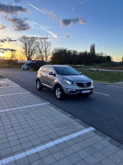 Kia Sportage 2.0 CRDi AWD - 12