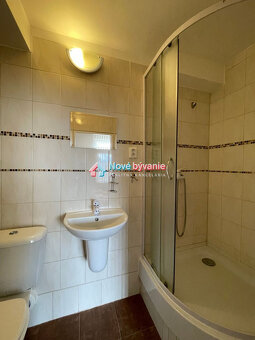 Prenájom veľkého domu – ubytovanie pre robotníkov / firmy – - 12