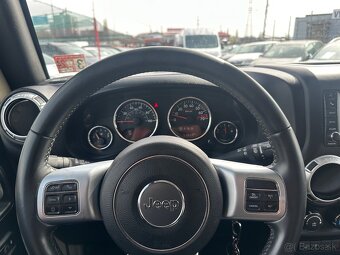 Jeep Wrangler Rubicon a/T - 12