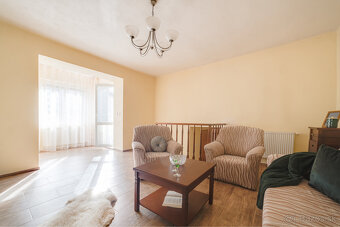 Príjemný dvojgeneračný rodinný dom | 1794 m² | Šemša - 12