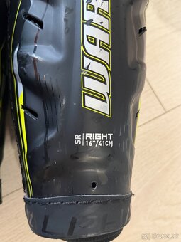 Hokejová výstroj - 12