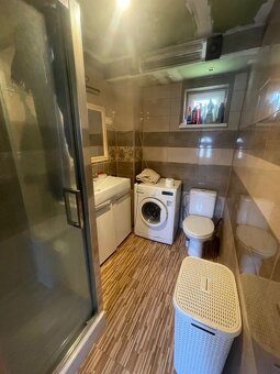 Na predaj rodinný dom po čiastočnej rekonštrukcii, pekný poz - 12