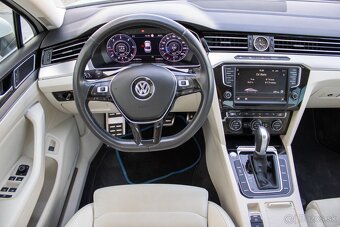 Volkswagen Passat 2.0 TDI BMT Highline DSG Business - 12