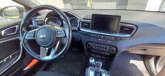 KIA Cee’d Sporty Wagon 1.6 CRDi 136k First Edition A/T - 12