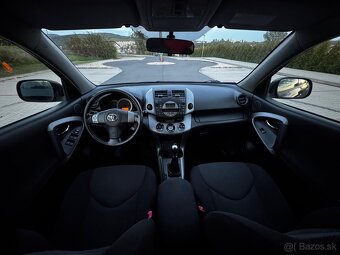 Toyota RAV4 2.2 D-4D 4x4 – spoľahlivé SUV, výborný stav - 12