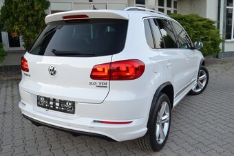 VW TIGUAN 2.0 TDI R LINE 4 MOTION, ALU R18, BIXENÓNY, CHRÓM - 12