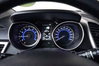 11- Hyundai, i30, 2014, benzín, 1.6i, 99kw - 12