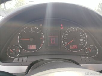 Audi A4 B7 Quattro 2l 103kw rok 2007 - 12