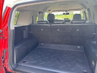 Toyota FJ Cruiser - 12