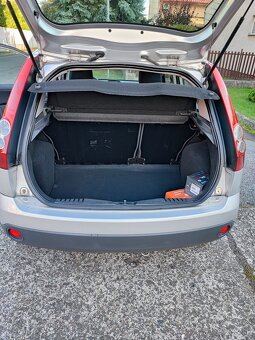 Ford Fiesta - 12