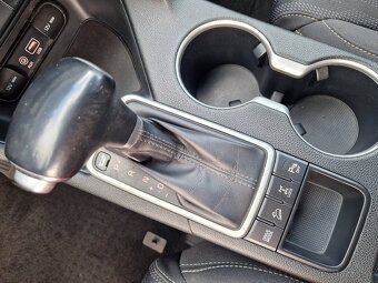 Kia Sportage 2.0 CRDi 4WD AT Gold Odpočet DPH - 12