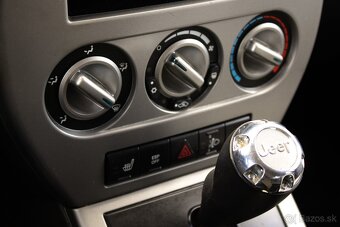 Jeep Compass 2.4L Limited CVT - 12