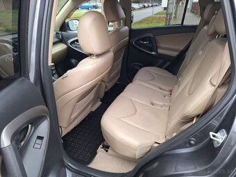 Toyota RAV4 2.2l D-4D 150 Lux - AJ NA SPLÁTKY  - 12