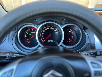 Suzuki Grand Vitara 1.9 DDiS SE NAVIGAVIA - 12