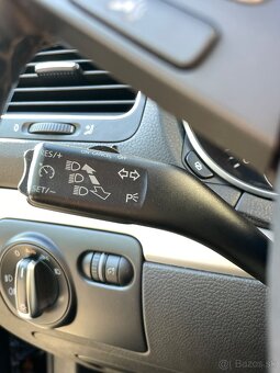 VW Golf Variant 2.0 Tdi DSG - 12