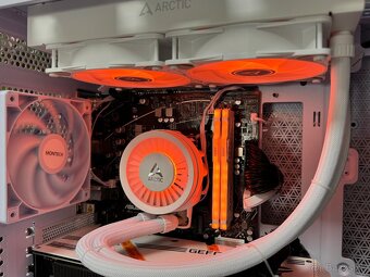 Ryzen 7 9800X3D\32GB\RTX 3080\SSD\850W Zdroj - 12