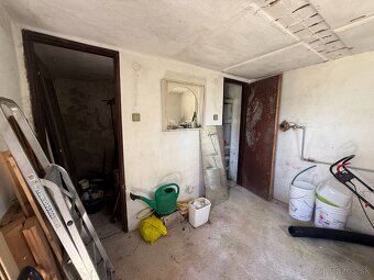 ZNÍŽENÁ CENA CHATKA S ELEKTRINOU A VODOU ZLATÉ MORAVCE - 12