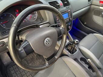 Volkswagen Golf V 2.0 TDI 4x4 - 12