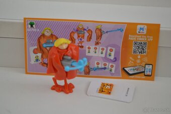 KINDER  MINIONS - 12