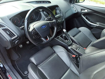 Ford Focus ST Kombi 2.0 EcoBoost Cupra Gti RS - 12