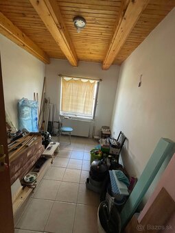 Rodinný dom 7-izbový na bývanie, podnikanie v obci Bystrička - 12
