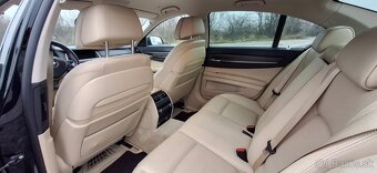 BMW 740d xDrive - 12