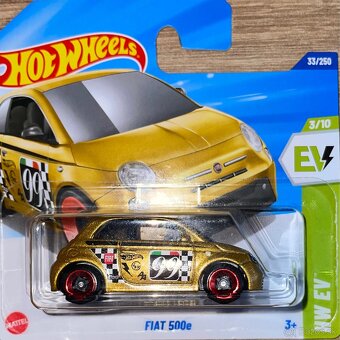 Hotwheels - 12