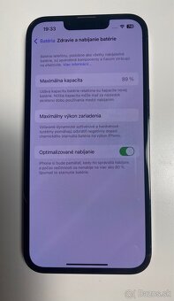 iPhone 13 Pro, batéria 89% - 12