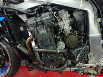 Suzuki GSX-R 1100 Youngtimer - 12